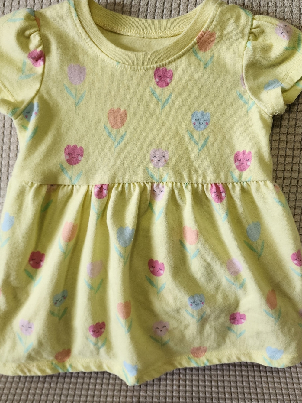 Garanimals 6-9 M Yellow Floral Baby Dress.